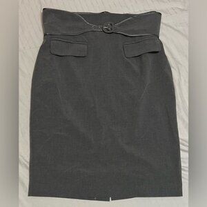 Worthington Pencil Skirt. Gray. Size 10. C1